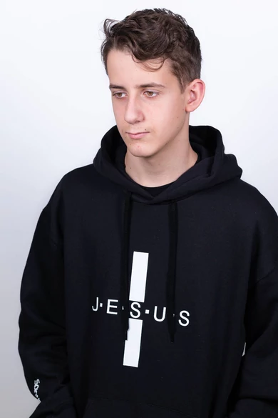 Férfi fekete kapucnis pulóver, "Egyenlőszárú kereszt Jesus szárral" mintával