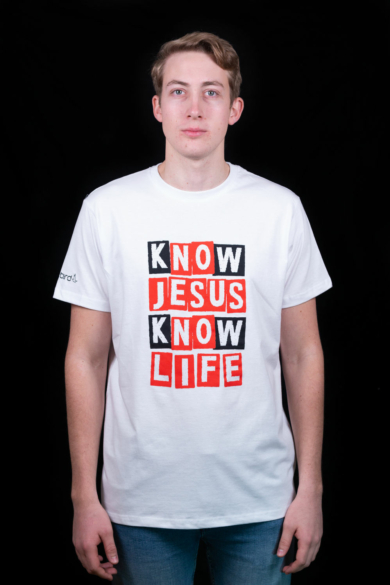 Férfi rövid ujjú fehér póló, "Know Jesus, Know Life" mintával