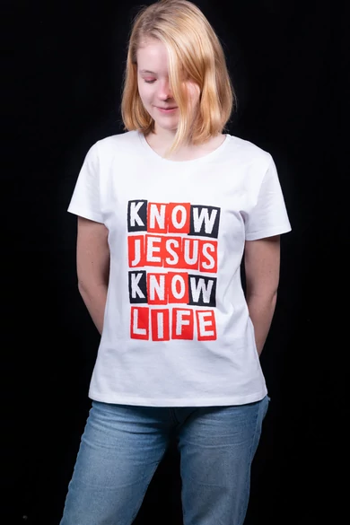Női rövid ujjú fehér póló, "Know Jesus, Know Life" mintával